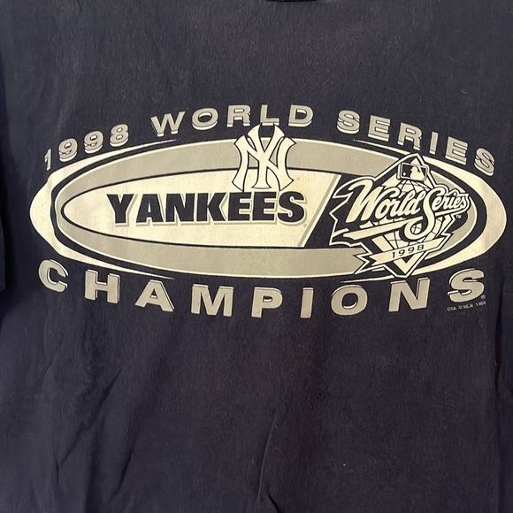 Yankees World Series Champion New York 1998 Men Navy TShirt Vintage - Picture 2 of 5